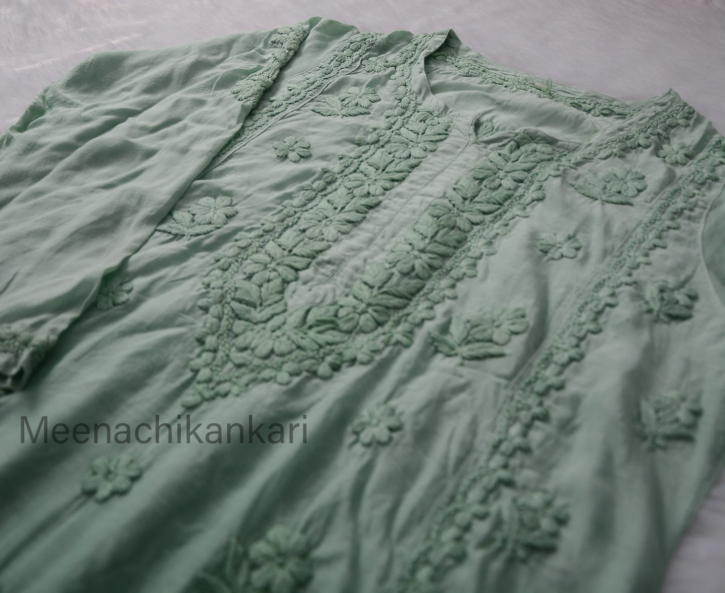 Sana Green Ombre 3D Muslin Straight Kurta
