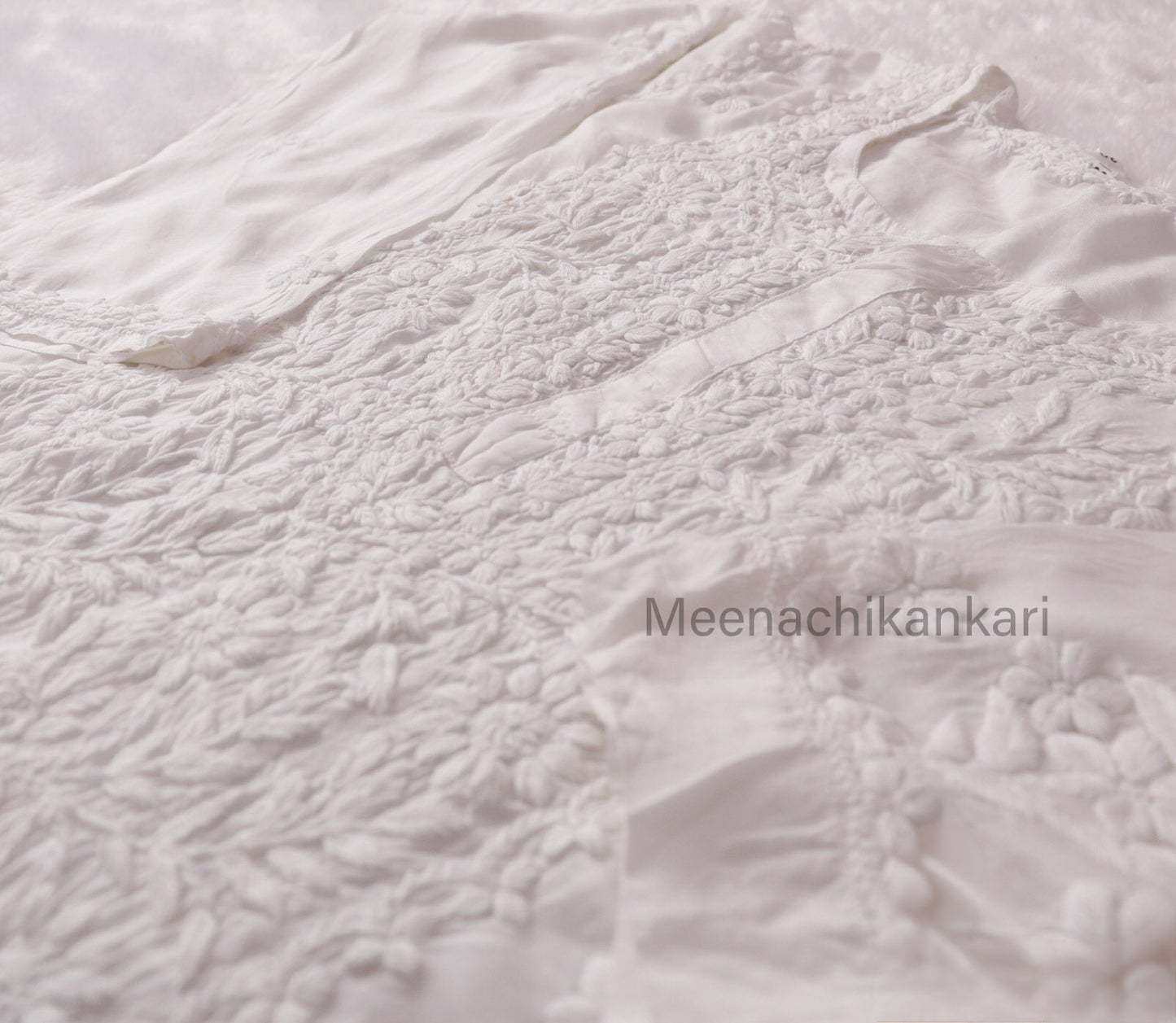 Ektara Muslin Mid Long Cord Kurta Set
