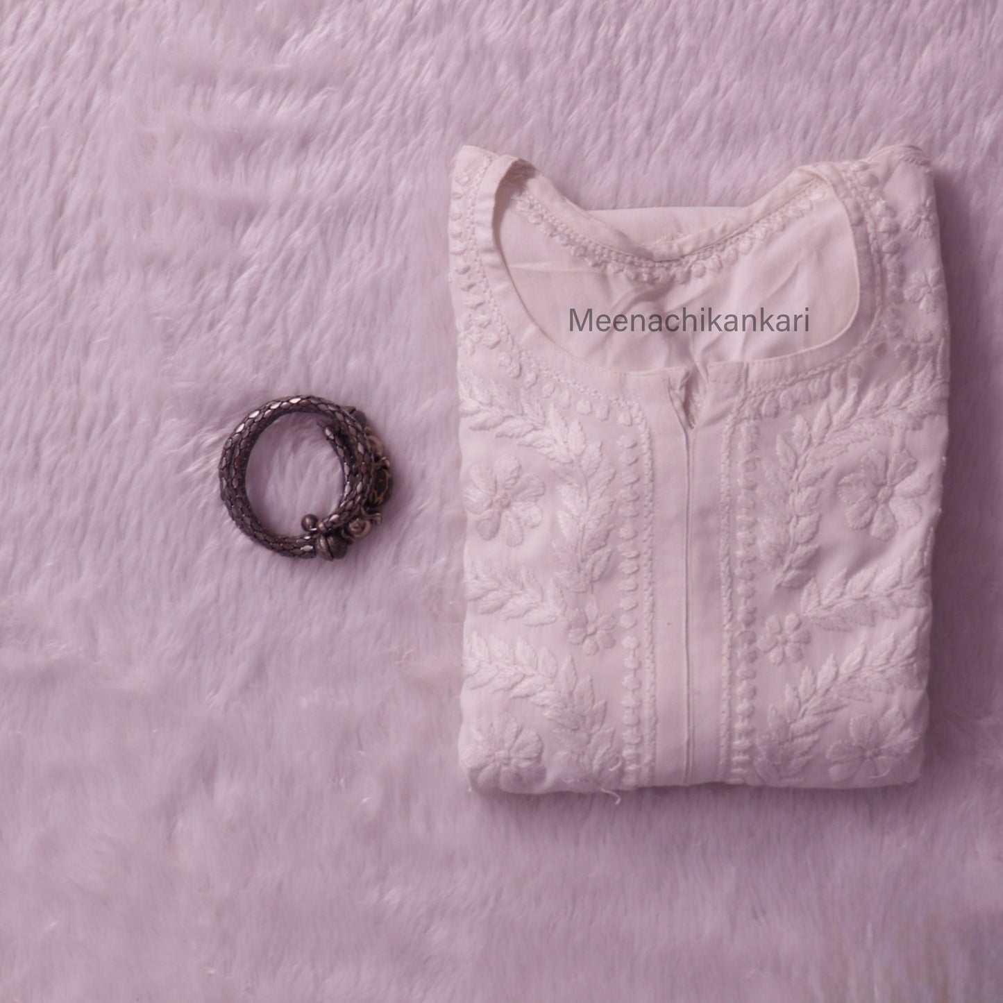 Hayaat White Rayon Kurti